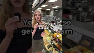 English at the Deli 🧀 #ariannitalagringa #english #gringa #deli