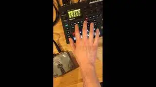 drone 2 : digitone + inverted cross audio pedal