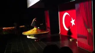 Египетские танцы с юбками и тарелками