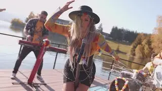 Lia & The Band - Latino | Reggaeton Medley 2022 Calma | Con Calma | Olha A Explosão |  Pepas