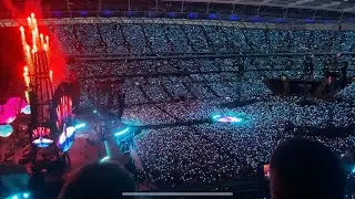 COLDPLAY (20/08/22) - HIGHER POWER + Entrance @ Wembley Stadium SATURDAY