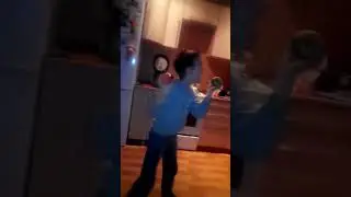 Мой брат изображает meme Opinions