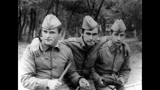 19 04  1998    Россия     Ростов на Дону   построение  83 ИАП по случаю расформирования полка.