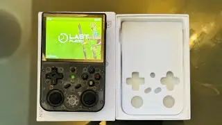 RG353V Handheld Game Console Wired Retro Video Game 4SR Studio 