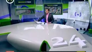 Ведущий полез под стол...