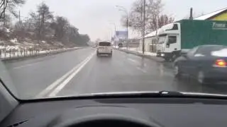 Шум в движении Еlantra AD