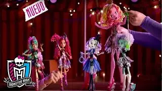 Gooliope y las muñecas del Circo Monstruoso
