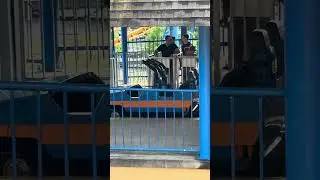 Julian and dad ride the Speedin’ Demon rollercoaster 🎢