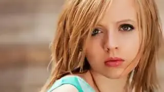Titanium | Cover By: Mary Saphira