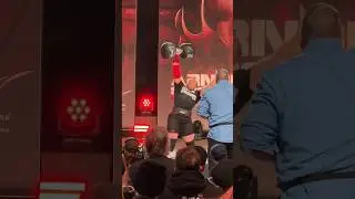 ДЕВУШКА толкает 84КГ ОДНОЙ РУКОЙ 
