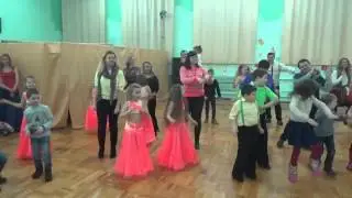 Танцуют все!