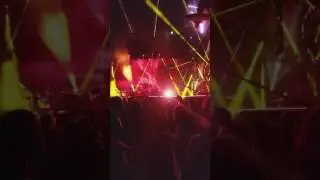Coldplay #AHFODTOUR Boston - 8.4.17:  Clocks