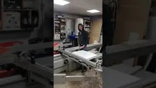 Киря пилит себе полку