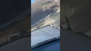 поездка через ручей....
