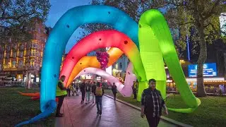 London’s Lively Soho Streets and West End Autumn Evening Walk 🍁 4K Binaural