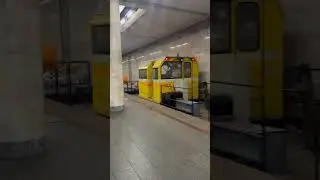 Ночная смена ночью люди тоже есть .