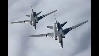 ​2 Tupolew Tu-22M3 bombing a runway