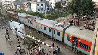 Gorakhdham Super Fast Express