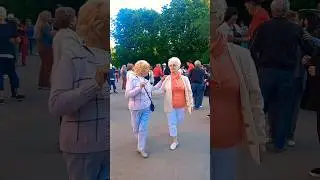 Танцы в Одессе! Кому за...💃