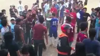 RIBUT SETELAH PERTANDINGAN BOLA