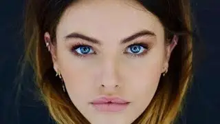 50 Clear Signs she's into YOU...