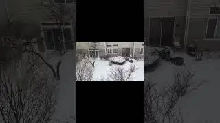It’s Snowing 🌨 