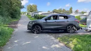 Kørsel op ad bakke, kørsel med campingvogn.