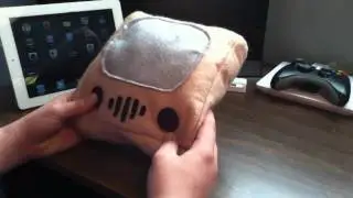Review + Giveaway!: iComfie iPhone App Pillow