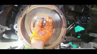 how to remove flywheel /bolts   12 volkwagen golf