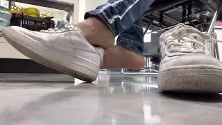 Shoeplay at work, Im hiding my feet behind the station. I hope the other stylist don’t notice🫣🤭