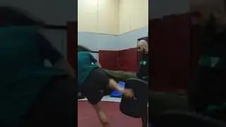 Станос и Равшан бьют Райзена. 