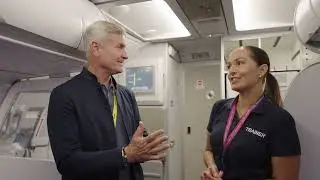 David Coulthard Tours Wizz Air Training Centre in Budapest