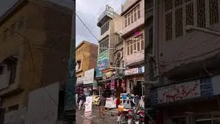 A #rainy day in #pindi & sourcing for @crumblingshop #ytshorts #entrepreneurship #instareels #tiktok