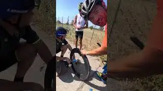 CYCPLUS non resti mai per strada, però con amici così è meglio non uscire 😂