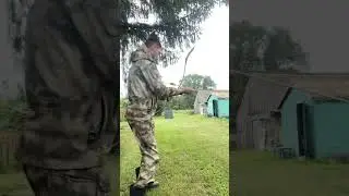 Стрельба из лука #лук #стрелы #стрельба знаю что не правильно !