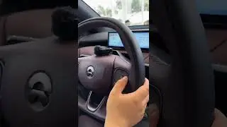 NIO ET5  