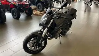 QJ Motor SRK 700 черный