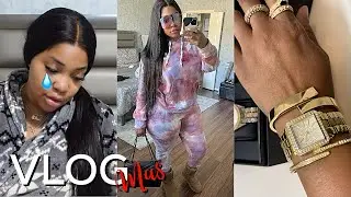 VLOGMAS | MY DIAMOND EARRINGS WERE STOLEN • MORE DATING DRAMA • SHOPPING AS USUAL | Gina Jyneen