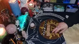 Кто мешает Вам жить спокойно !!!👍🌳🌙👋