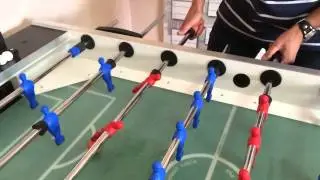 Pin-shot (от себя) на столе Garlando