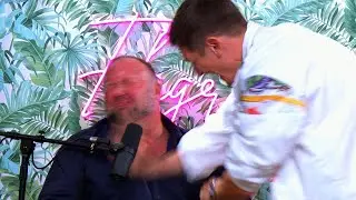 Alex Jones Gets Slapped By Andrew Schulz Over Bitcoin | Andrew Schulz & Akaash Singh