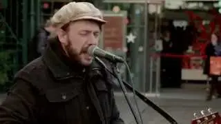 The Streets Are Never Fake - Rob sings in Covent Garden