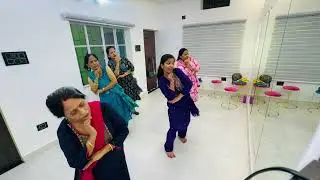 बाहों में चले जाओ 💖