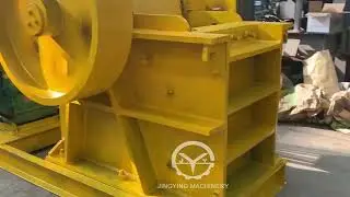 Jaw crusher with diesel engine test