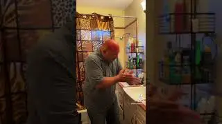 3 часа в пути за рулем. Бедняжка