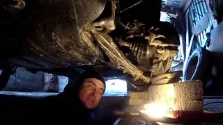 Замена шаровой опоры Хендай Туссан 2007 года