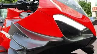 Superleggera V4 details.