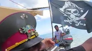 Сомалийские пираты в моей фуражке на Занзибаре