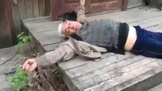 Скорую вызвать?
