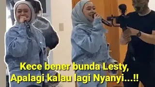 Bunda L Kayak ABG, Valentine Bersama Keluarga Besar Indosiar